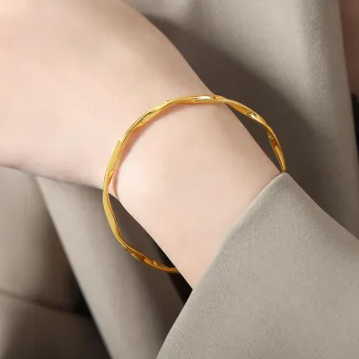 18K Gold Plated Twisted Stainless Steel Bracelet